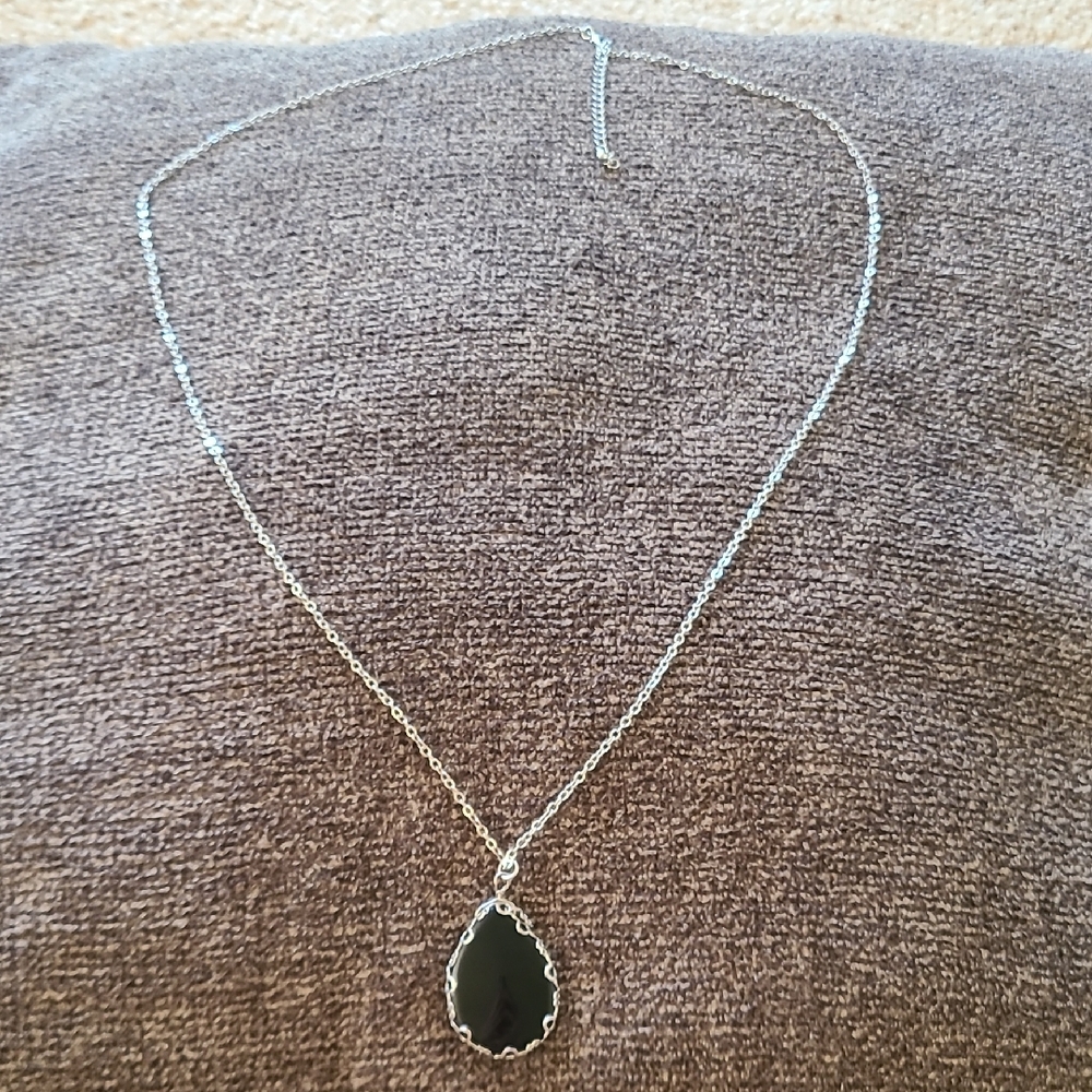 Elegant Silver and Black Pendant Necklace